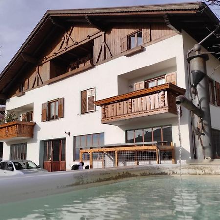 Appartamento Cologna Castelfondo Exterior photo