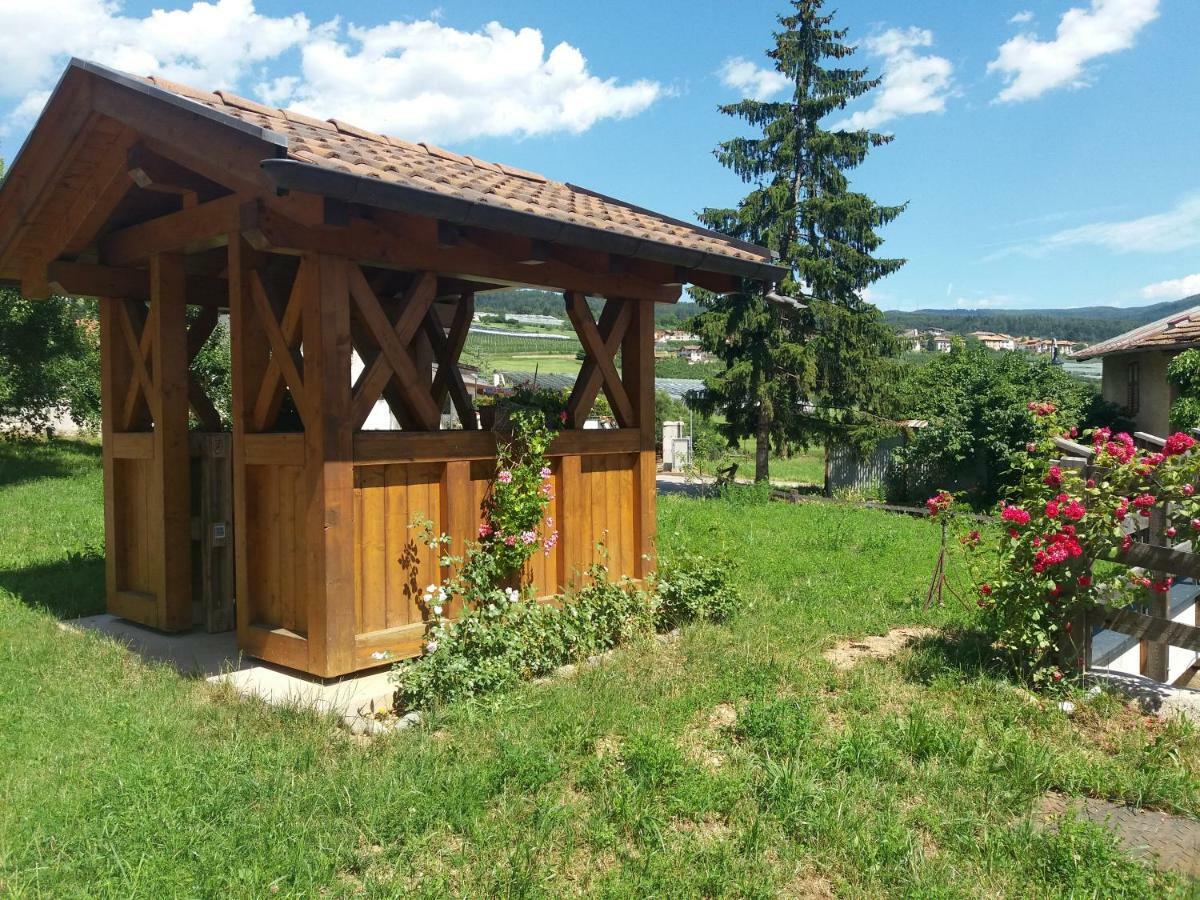 Appartamento Cologna Castelfondo Exterior photo